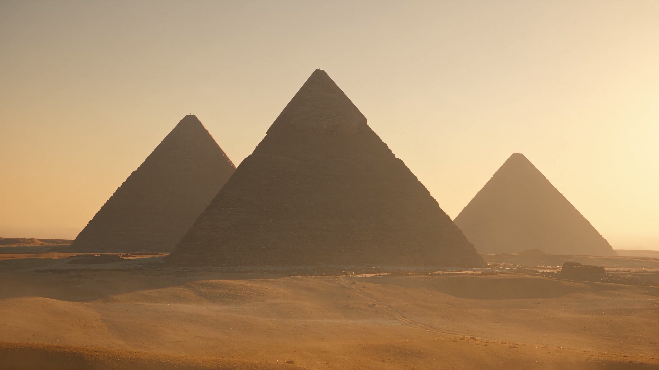 Pirámides de Guiza al amanecer, Egipto